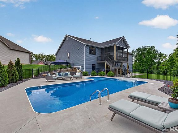 2nd image of 507 Stonewolf Creek Dr