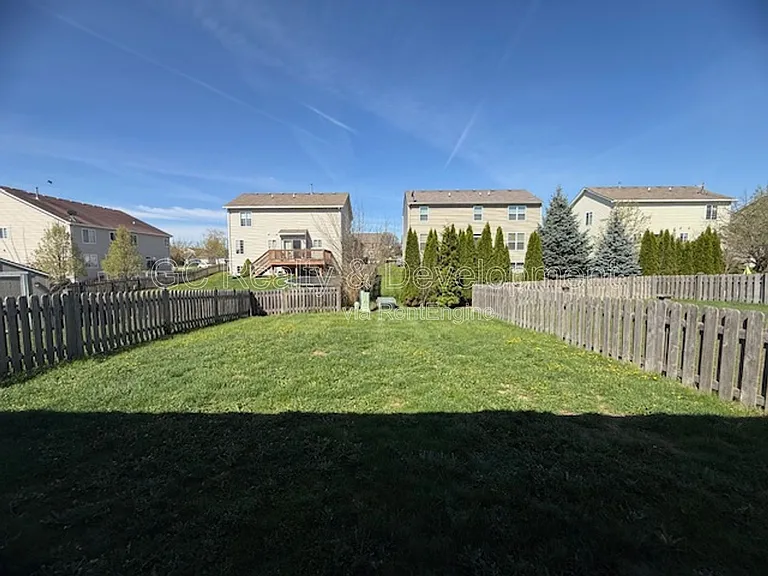 1652 Cesario Dr — Photo 19