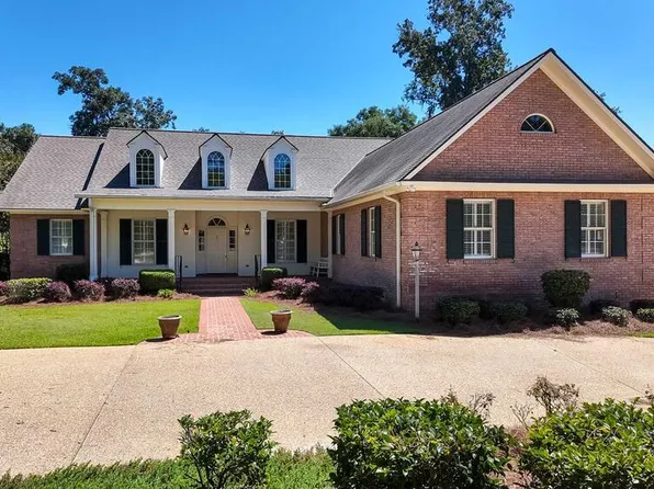 101 Prestwick Ln, Thomasville, GA 31792