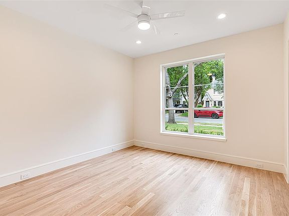 5th image of 4133 Normandy Ave
