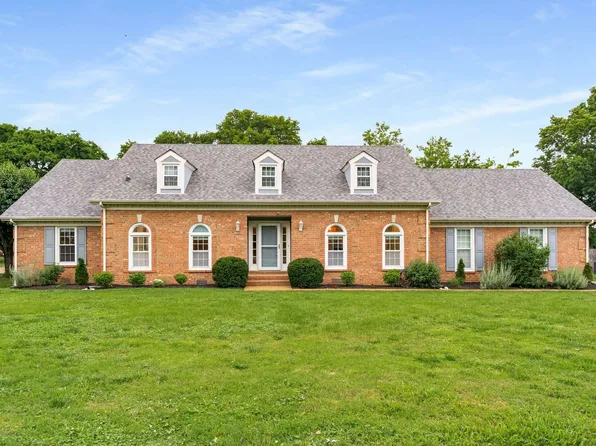 231 Connie Dr, Hendersonville, TN 37075