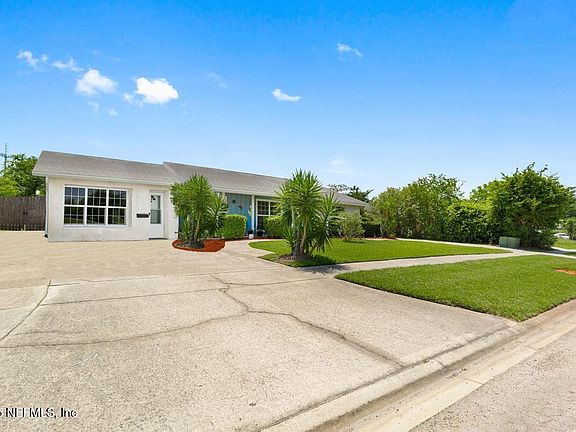 2nd image of 1726 E PAPAYA Drive
