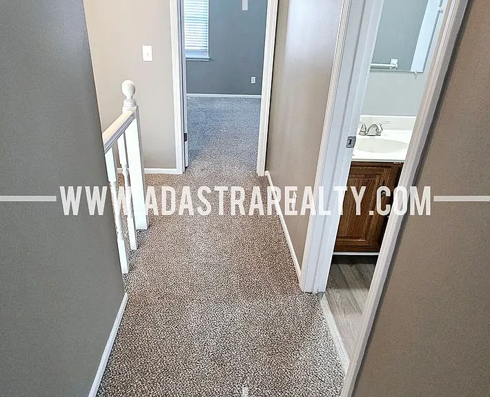 11807 Caenen St — Photo 23