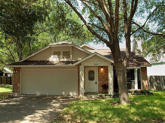 3rd image of 1404 Elm Brook Dr