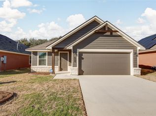 1203 High St, Navasota, TX 77868