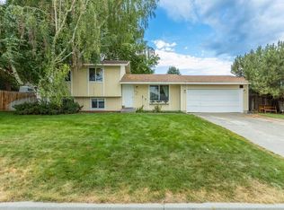 4004 S Sharron St, Kennewick, WA 99337