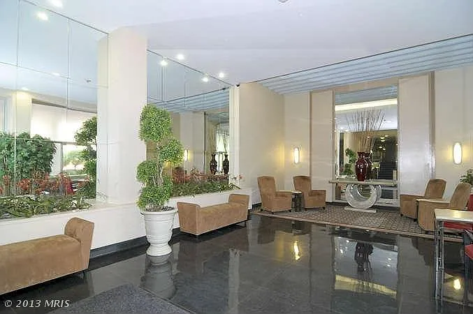 Art deco lobby