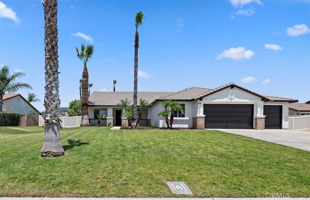 9985 Willowbrook Rd, Riverside, CA