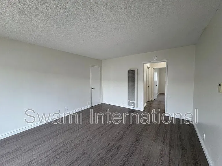 3615 W 104th St #15 — Photo 12