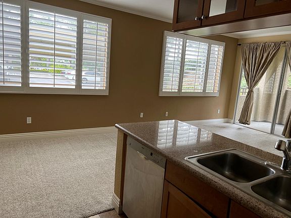 3rd image of 22681 Oakgrove Unit 617