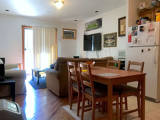 Rented by Capri Jet Realty Corp | media 15