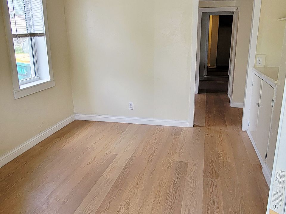 1st image of 3443 Clearview Ave Unit 2