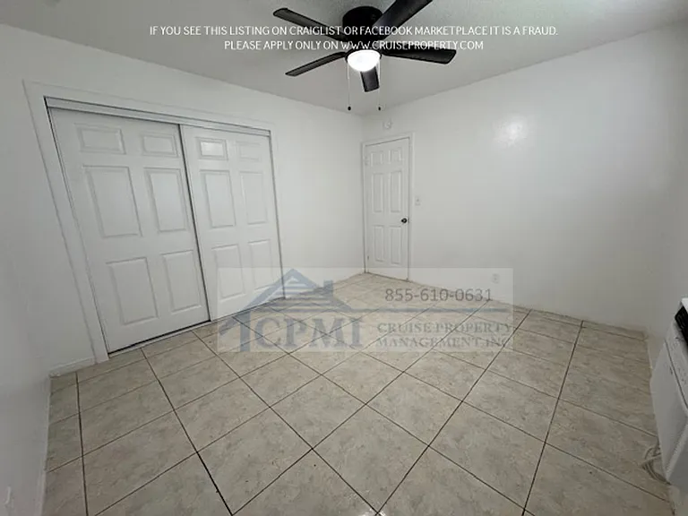 6031 Polk St — Photo 16
