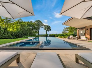110 Hillside Dr E, Sag Harbor, NY 11963