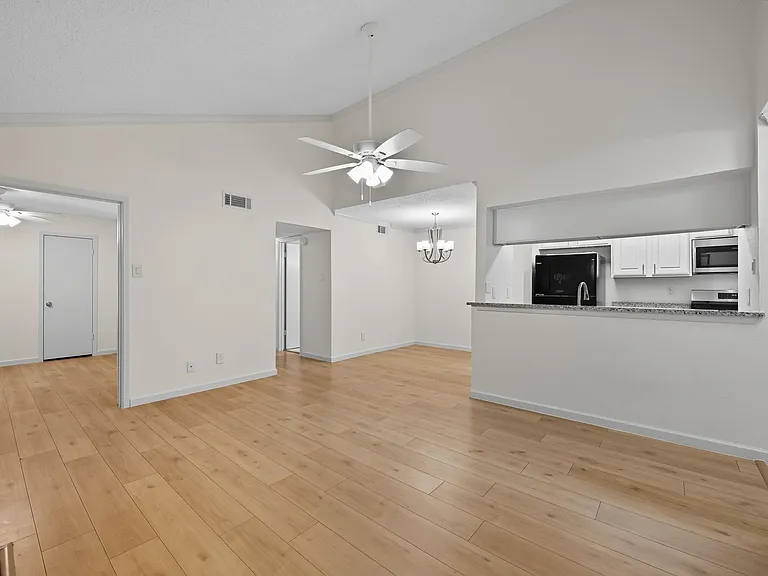 5300 Keller Springs Rd #2069 — Photo 4