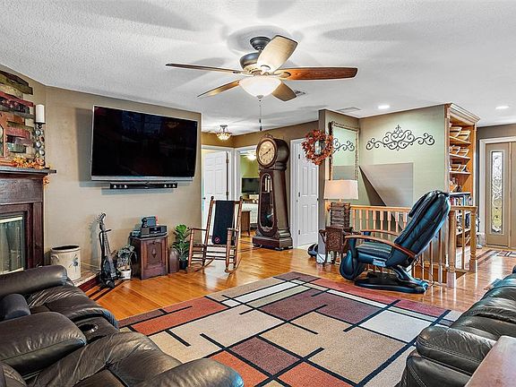 5th image of 815 White Heron Blvd