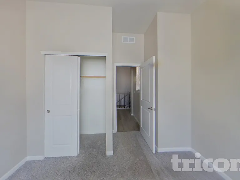 686 Ranchhand Dr — Photo 9