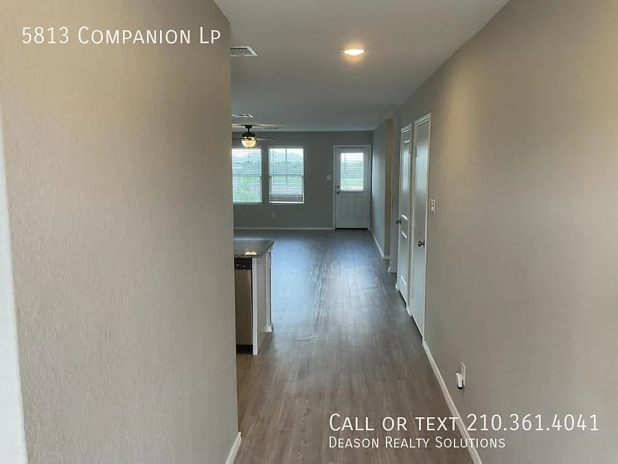 5813 Companion Loop — Photo 4