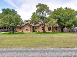 113 Rosewood Dr, La Vernia, TX 78121