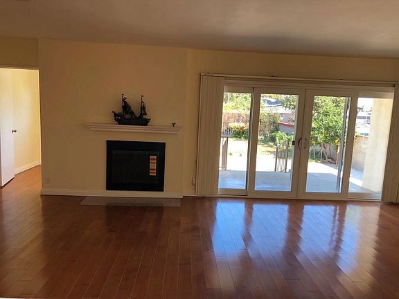 4th image of 200 N El Molino St