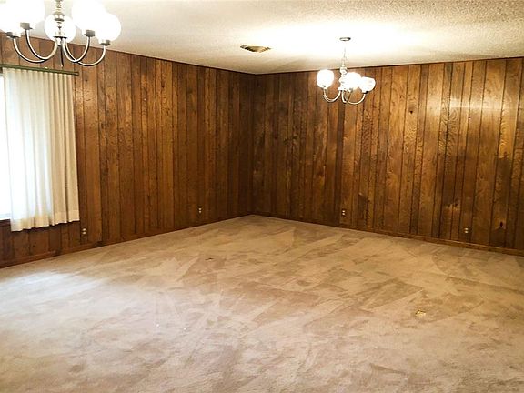2nd image of 1014 Doolen Ave