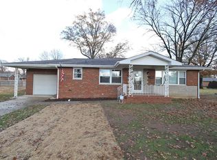 655 Maurice St, Wood River, IL