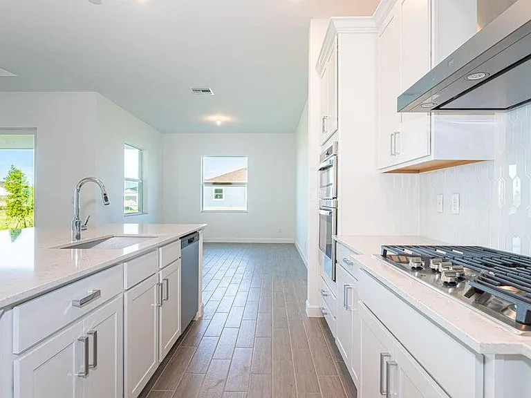 1132 Haywagon Trl — Photo 13