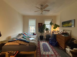 3016 42nd St APT 3L, Astoria, NY 11103