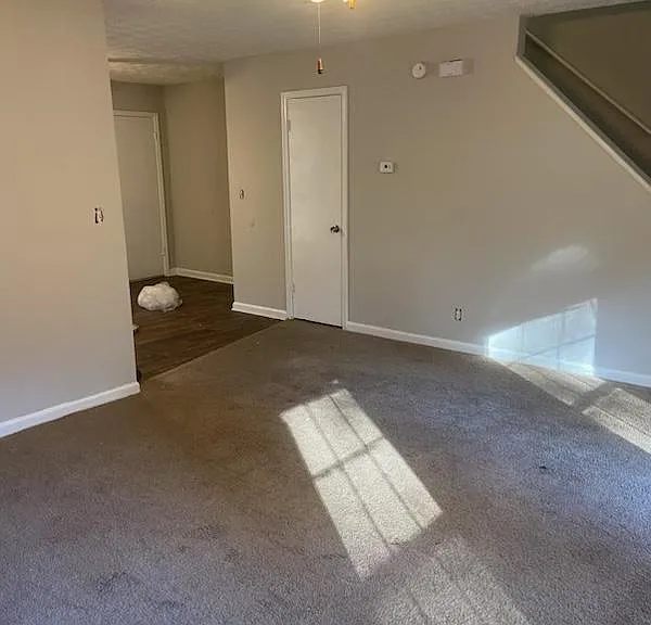 1942 Oakwood Dr — Photo 13