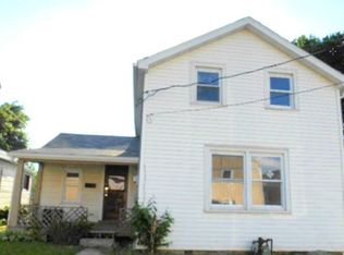 930 N 1st St, Princeton, IL 61356