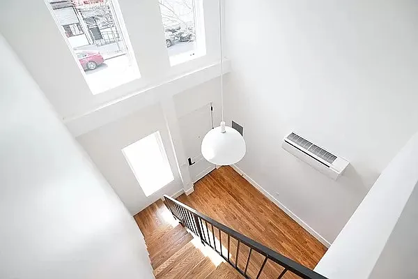 Rented by Nooklyn NYC LLC | media 39