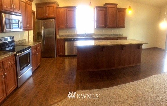 4th image of 19419 26th Avenue Ct E
