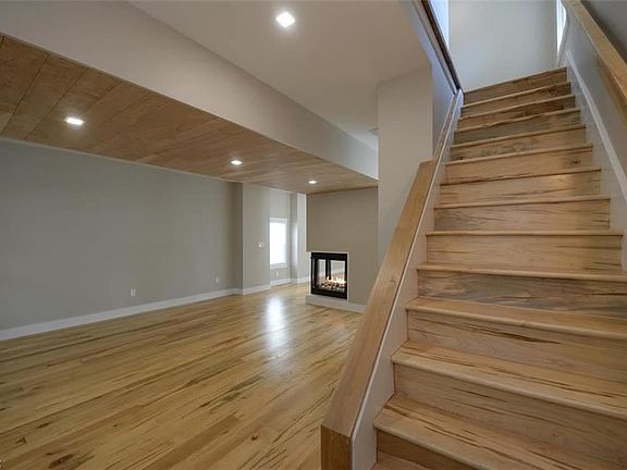 4th image of 1863 W 57th St
