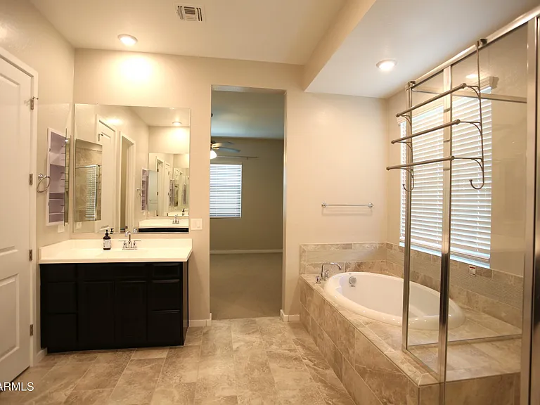 1201 E Cherrywood Pl — Photo 22