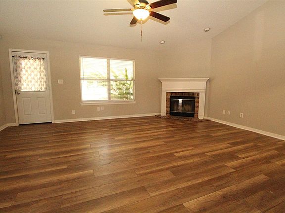 2nd image of 1678 Kinsale Dr