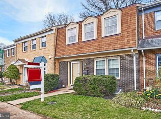 9106 Omar Ct, Fairfax, VA 22031