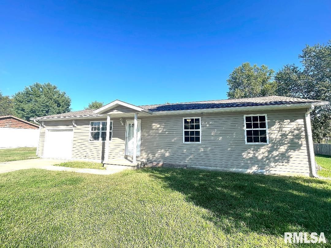 14 Lakewood Dr, Centralia, IL 62801 Zillow