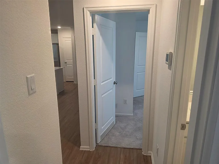 7202 Clover Chase Dr — Photo 17