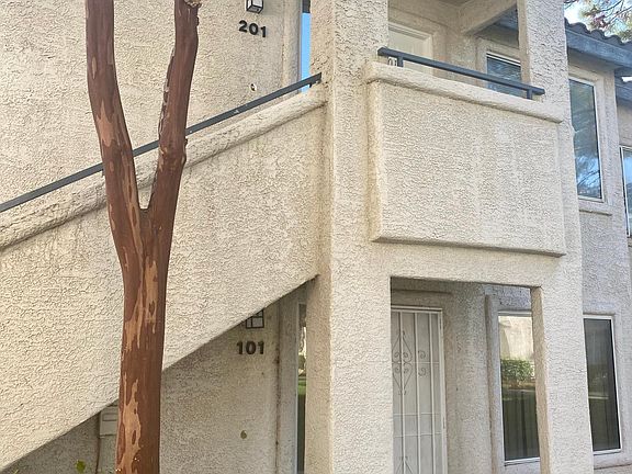 2nd image of 3144 Tarpon Dr Unit 201