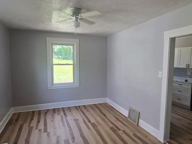 4-5 Cox St — Photo 11