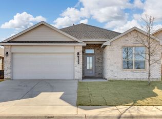 215 17th St, Wolfforth, TX 79382