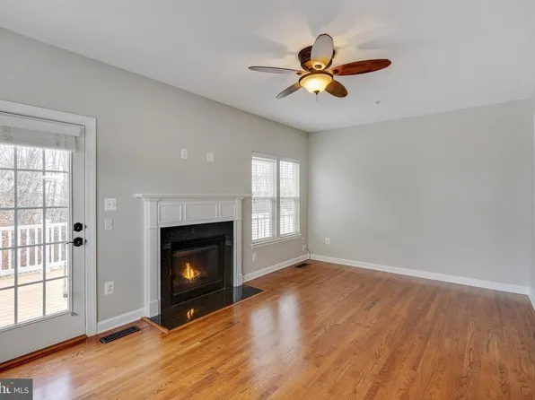9684 Atterbury Ln, Frederick, MD 21704
