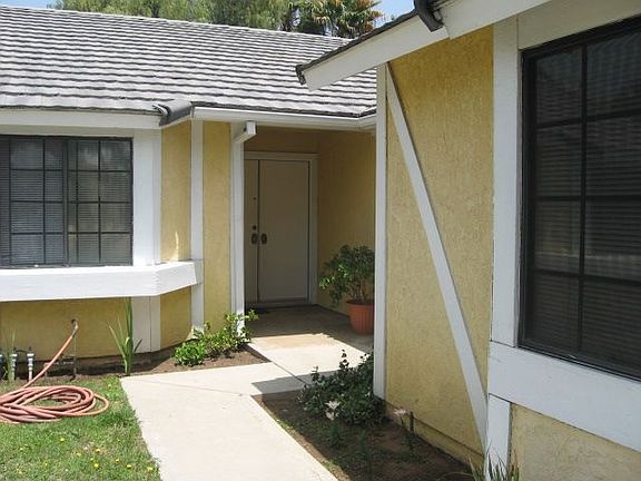 2nd image of 23332 Sonnet Dr