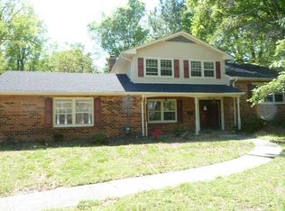 169 Cabell Dr, Newport News, VA 23602