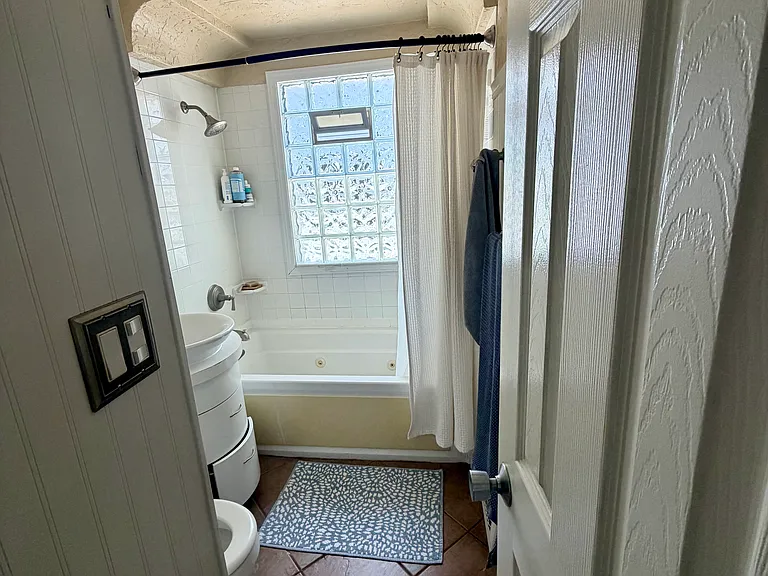 15115 Esther Ave — Photo 12