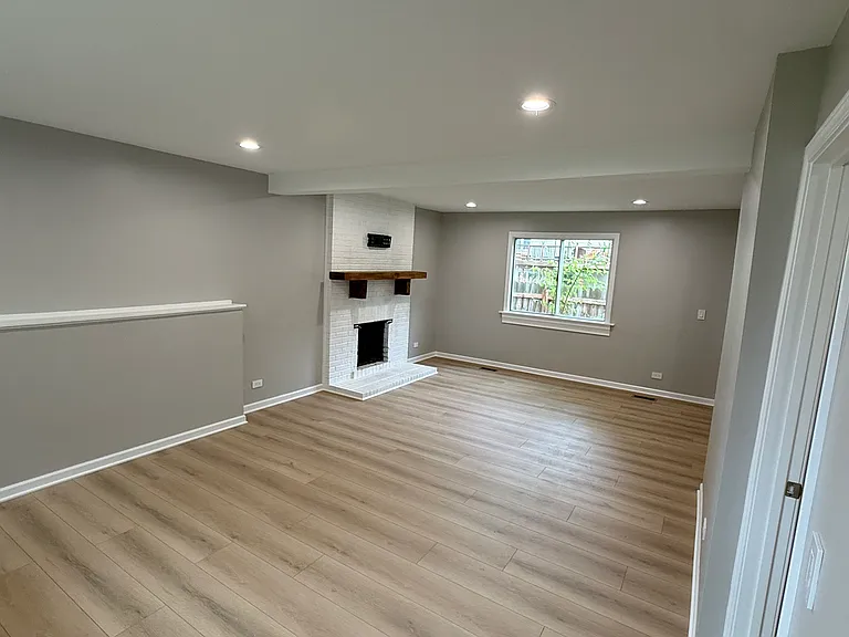 101 Hammond Ave — Photo 25