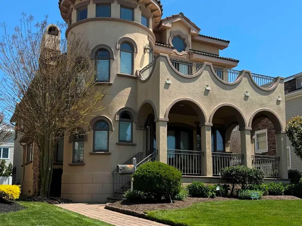 19 S Cedar Grove Ave, Margate, NJ 08402