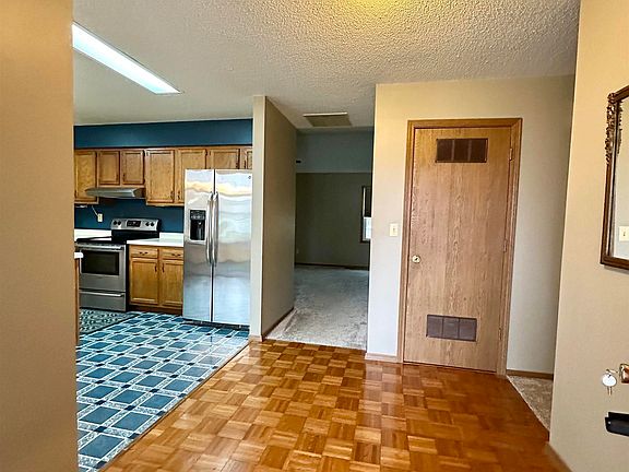 2nd image of 24 Appomatox Ave
