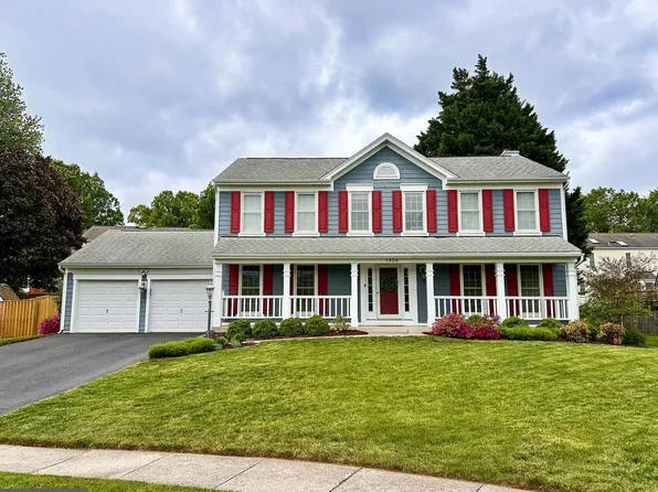 1404 Rock Ridge Ct, Herndon, VA 20170