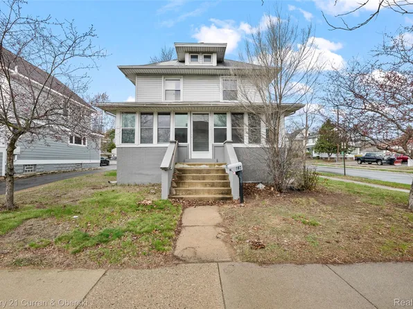 902 S Washington Ave, Royal Oak, MI 48067